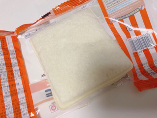 「ヤマザキ ランチパック フロム蔵王牛乳入りチキングラタン 袋2個」のクチコミ画像 by gggさん