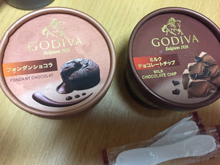 「ゴディバ カップアイス ベルジアン ダークチョコレート カップ125ml」のクチコミ画像 by ここりんさん