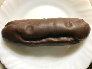 「モンテール 小さな洋菓子店 HERSHEY’S チョコアーモンドエクレア 袋1個」のクチコミ画像 by レビュアーさん