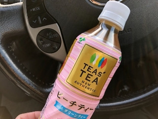 「伊藤園 TEAs’ TEA NEW AUTHENTIC ピーチティーwithグリーンティー ペット450ml」のクチコミ画像 by あんめろんさん