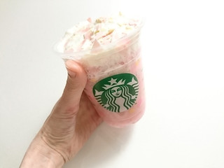 「スターバックス さくら ストロベリー ピンク もち フラペチーノ」のクチコミ画像 by いちごみるうさん