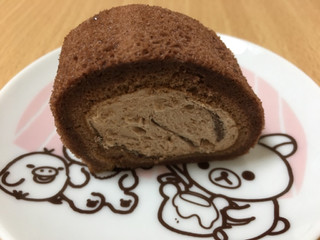「ローソン Uchi Cafe’ SWEETS もち食感ロール ショコラ」のクチコミ画像 by なでしこ5296さん