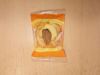 「三幸製菓 チーズアーモンド 袋16枚」のクチコミ画像 by 永遠の三十路さん