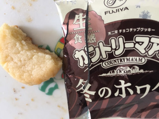 「不二家 生食感カントリーマアム 冬のホワイト 袋8枚」のクチコミ画像 by kina子いもさん