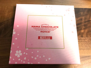 「ロイズ 生チョコレート 桜フロマージュ 箱20粒」のクチコミ画像 by ダブルユーさん