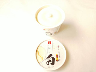 「小島屋乳業製菓 謹製 なめらかごまアイス 白 カップ1個」のクチコミ画像 by いちごみるうさん