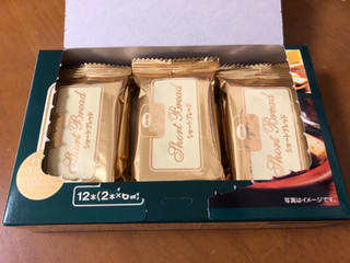 「コープ クオリティ 風味豊かな発酵バターのショートブレッド 箱12本」のクチコミ画像 by ちいぼうさん