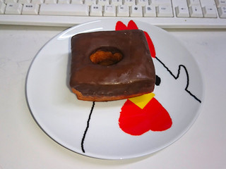 「ファミリーマート チョコクリームサンドドーナツ」のクチコミ画像 by Kutz-Changさん