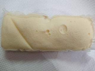 「神戸屋 北海道バター＆レーズン蒸しケーキ 袋1個」のクチコミ画像 by SANAさん