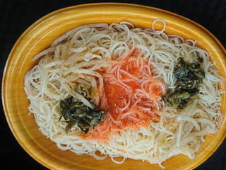 「ファミリーマート 明太子と高菜のピリ辛焼ビーフン」のクチコミ画像 by ミオトさん