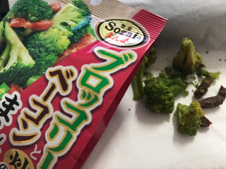 「UHA味覚糖 Sozaiのまんま ブロッコリーとベーコン炒めのまんま」のクチコミ画像 by SweetSilさん