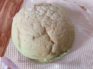 「セブン-イレブン メロンクリームのメロンパン」のクチコミ画像 by gggさん