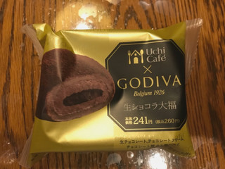 「ローソン Uchi Cafe’ SWEETS × GODIVA 生ショコラ大福」のクチコミ画像 by ちぴちぴさん