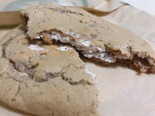 「スターバックス メイプルウォールナッツクッキー」のクチコミ画像 by gggさん