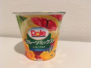 「Dole フルーツミックス＆ヨーグルト ナタデココ入り 脂肪0 カップ180g」のクチコミ画像 by たるるさん