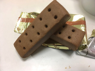 「大塚製薬 カロリーメイト ブロック チョコレート味 箱2本」のクチコミ画像 by カルーアさん