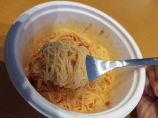 「紀文 糖質0g麺 トマト風味ソース付き」のクチコミ画像 by 食い倒れ太郎さん