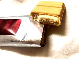 「森永製菓 板チョコアイス 塩キャラメル 箱70ml」のクチコミ画像 by ほっつんさん