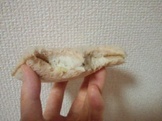 「ヤマザキ ランチパック サラダチキン 全粒粉入りパン 袋2個」のクチコミ画像 by やっぺさん