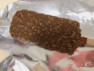 「ロッテ クランキーアイスバー チョコチップミント 袋105ml」のクチコミ画像 by gggさん