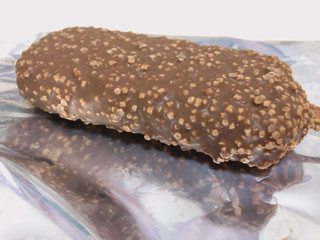 「ロッテ クランキーアイスバー チョコチップミント 袋105ml」のクチコミ画像 by gggさん