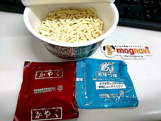 「日清食品 日清のどん兵衛 ラー油仕立ての鴨だしうどん カップ101g」のクチコミ画像 by Kutz-Changさん