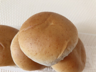 「ヤマザキ 焼きそばパン 全粒粉入りパン 袋4個」のクチコミ画像 by gggさん