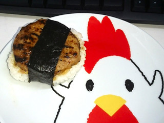 「ローソン おにぎり屋 炭火で焼いた鶏つくねおにぎり」のクチコミ画像 by Kutz-Changさん