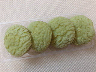 「フジパン ちっちゃい静岡クラウンメロンパン 袋4個」のクチコミ画像 by gggさん