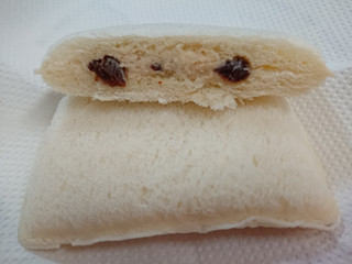 「ヤマザキ ランチパック ラムレーズン風味 袋2個」のクチコミ画像 by SANAさん