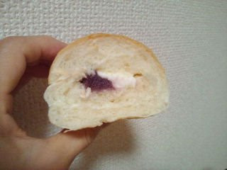 「第一パン コッペパン 紅芋＆ホイップ 袋1個」のクチコミ画像 by やっぺさん
