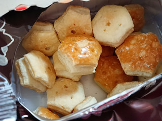 「ロッテ 発酵バター香るパイの実 アップルパイ 箱69g」のクチコミ画像 by SANAさん