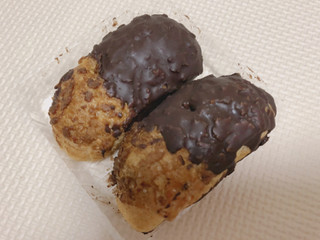 「ローソン こぐまのケーキ屋さん ミニクッキーパイエクレア 2こいり」のクチコミ画像 by gggさん