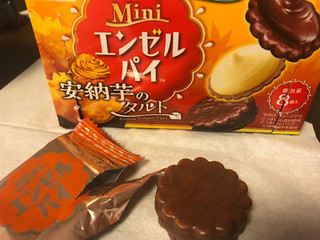 「森永製菓 ミニエンゼルパイ 安納芋タルト 箱8個」のクチコミ画像 by SweetSilさん