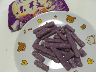 「森永製菓 小枝 紫いも 袋30g」のクチコミ画像 by カルーアさん