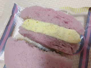 「ヤマザキ クリームを味わう安納芋クリームのスフレケーキ 袋1個」のクチコミ画像 by gggさん