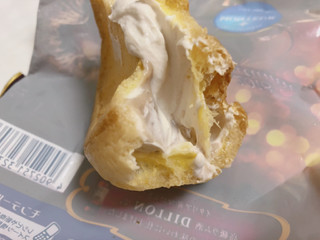 「モンテール 小さな洋菓子店 イタリアマロンのシュークリーム 袋1個」のクチコミ画像 by gggさん