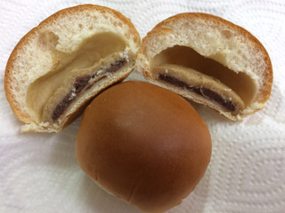 「ヤマザキ 薄皮 カフェモカクリームパン 袋5個」のクチコミ画像 by SANAさん