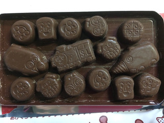 「不二家 アンパンマン ミニミニチョコレート 箱15粒」のクチコミ画像 by SANAさん