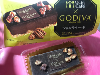 「ローソン Uchi Cafe’ SWEETS × GODIVA ショコラケーキ」のクチコミ画像 by SweetSilさん