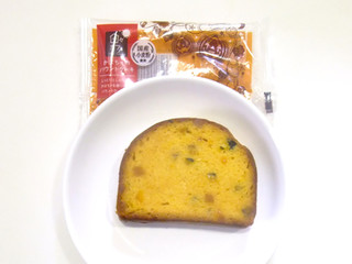 「ヤマザキ 日々カフェ かぼちゃのパウンドケーキ 袋1個」のクチコミ画像 by 梅メジロさん