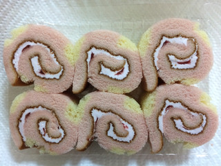 「ヤマザキ いちごのロールケーキ 袋6個」のクチコミ画像 by SANAさん