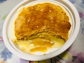 「ローソン Uchi Cafe’ SWEETS アップルパイアイス」のクチコミ画像 by シナもンさん