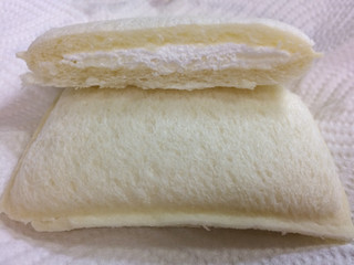 「ヤマザキ ランチパック Wミルククリーム 袋2個」のクチコミ画像 by SANAさん