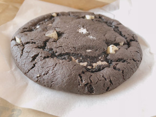「スターバックス ブラックココア＆ホワイトマシュマロクッキー」のクチコミ画像 by gggさん