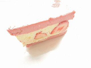 「AWORKS 苺のサンドチーズケーキ」のクチコミ画像 by いちごみるうさん