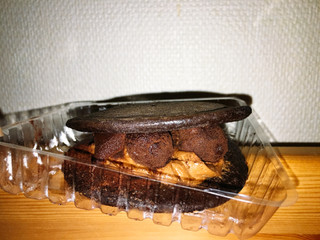 「セブン-イレブン 濃厚チョコパンケーキどら」のクチコミ画像 by レビュアーさん