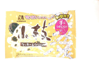 「森永製菓 小枝 クッキー＆クリーム 袋30g」のクチコミ画像 by いちごみるうさん