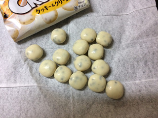 「ロッテ クランキーポップジョイ クッキー＆クリーム 袋32g」のクチコミ画像 by めーぐーさん