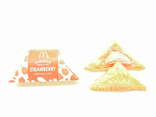「マクドナルド 三角チョコパイ いちご」のクチコミ画像 by いちごみるうさん
